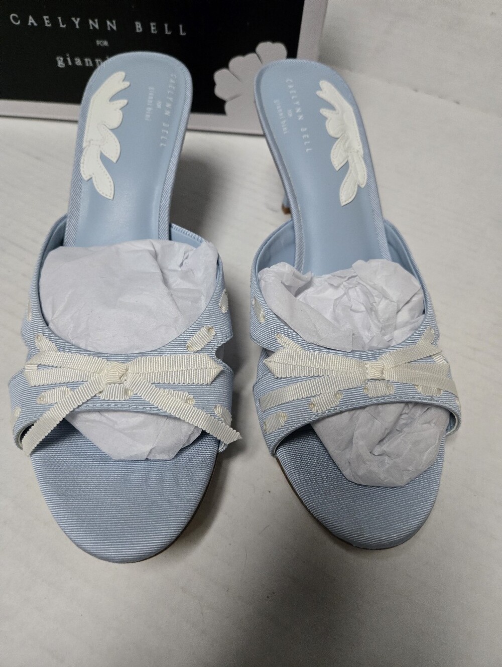 Caelynn Bell for Gianni Bini Womens Meredith Heels Lake Blue Size 11 Sandals NIB - Picture 3 of 10